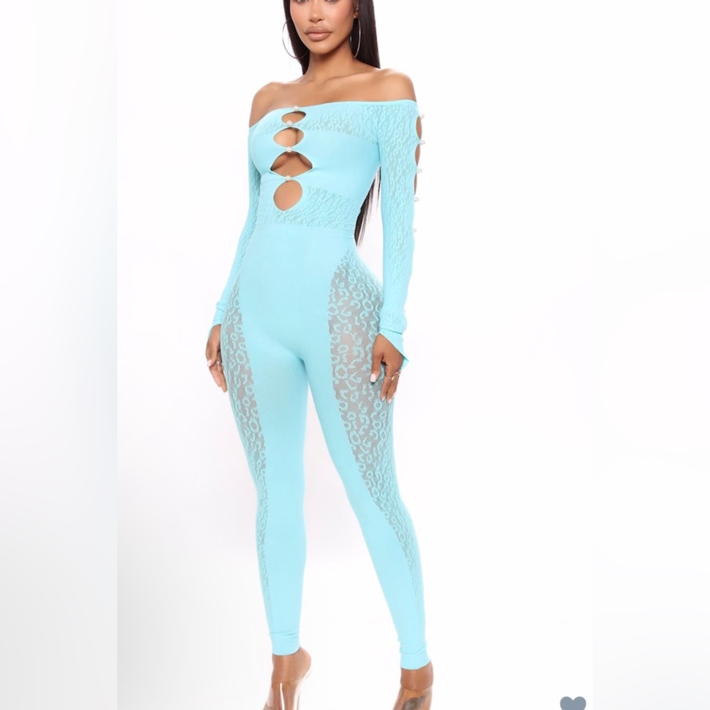 New Fashion Nova Junpsuit